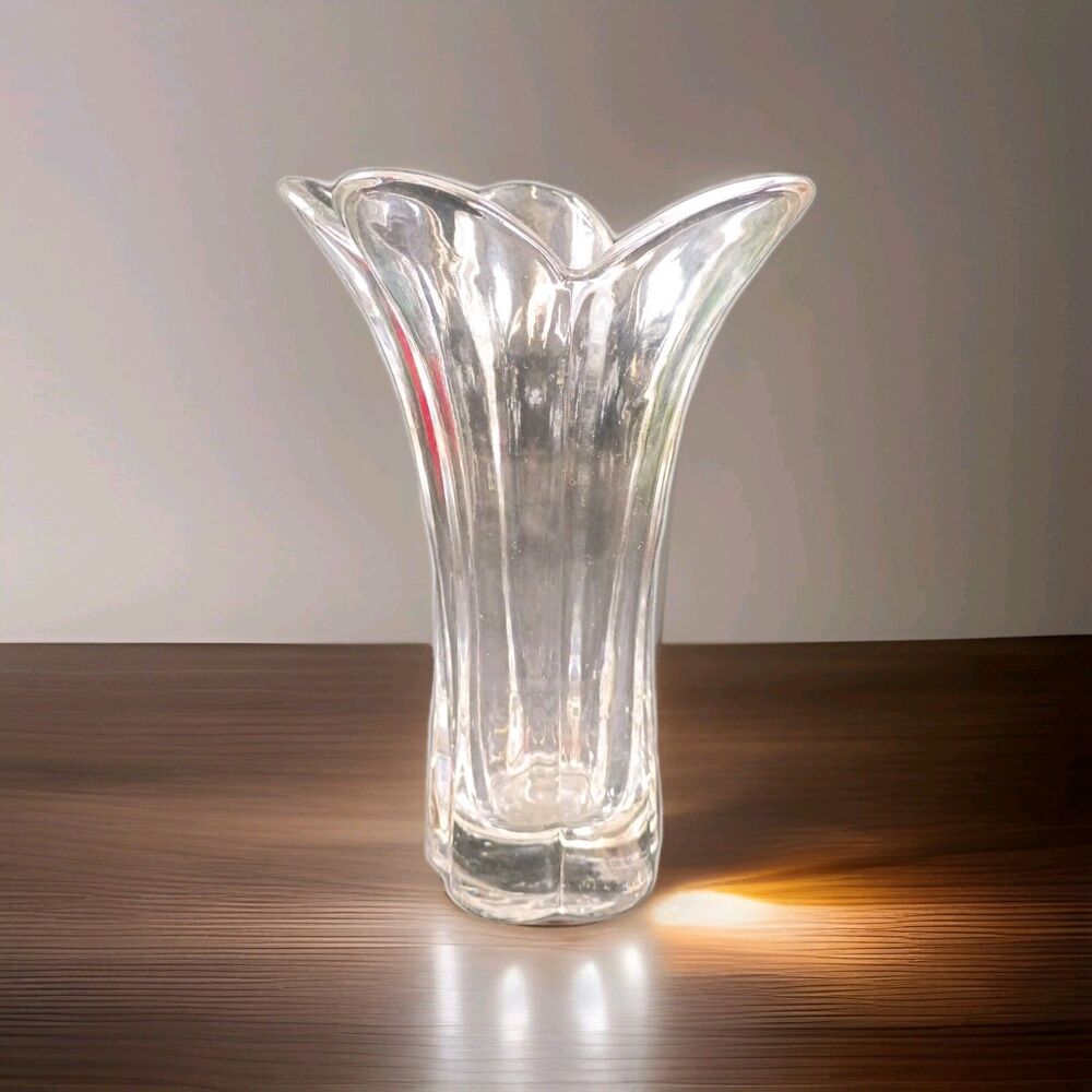 Beautiful Tulip Vase MCM Anchor Hocking Glass Pedal 5 Leaf Clear Glass Heavy Vtg